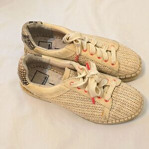 Dolce Vita Women's Sneakers - Size 8